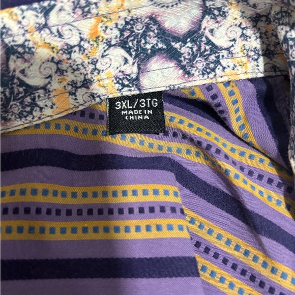 Robert Graham Button Down Shirt - Picture 6 of 6